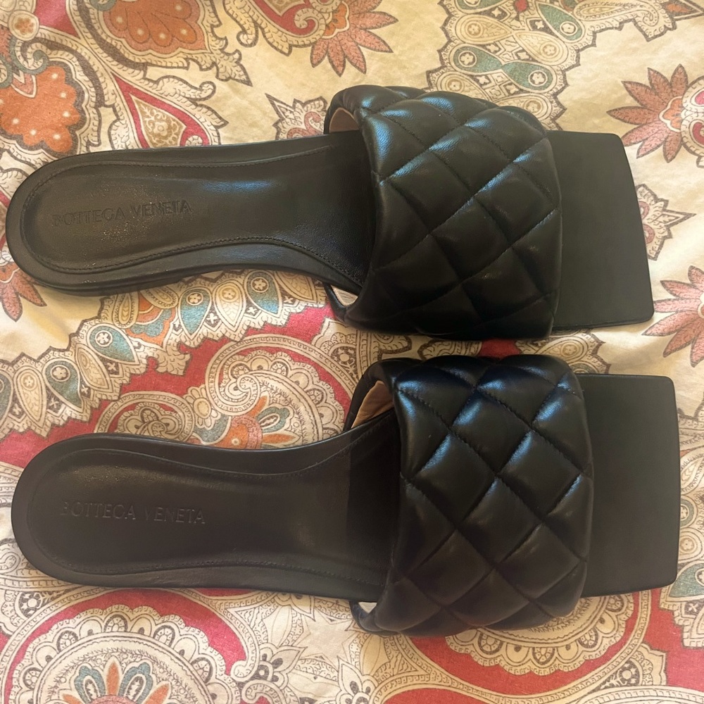 Bottega Veneta padded Flat Sandal